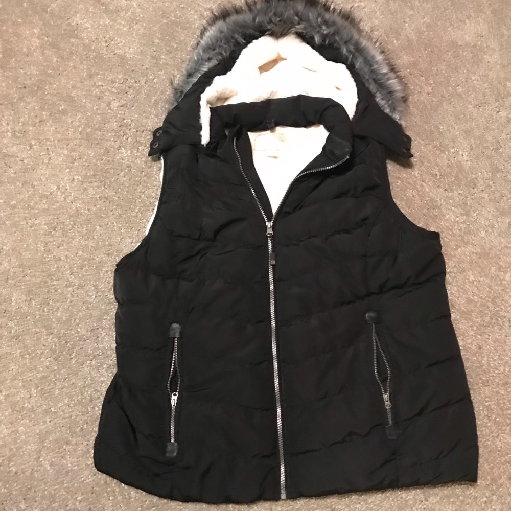 Green tea vest fleece lined with hood